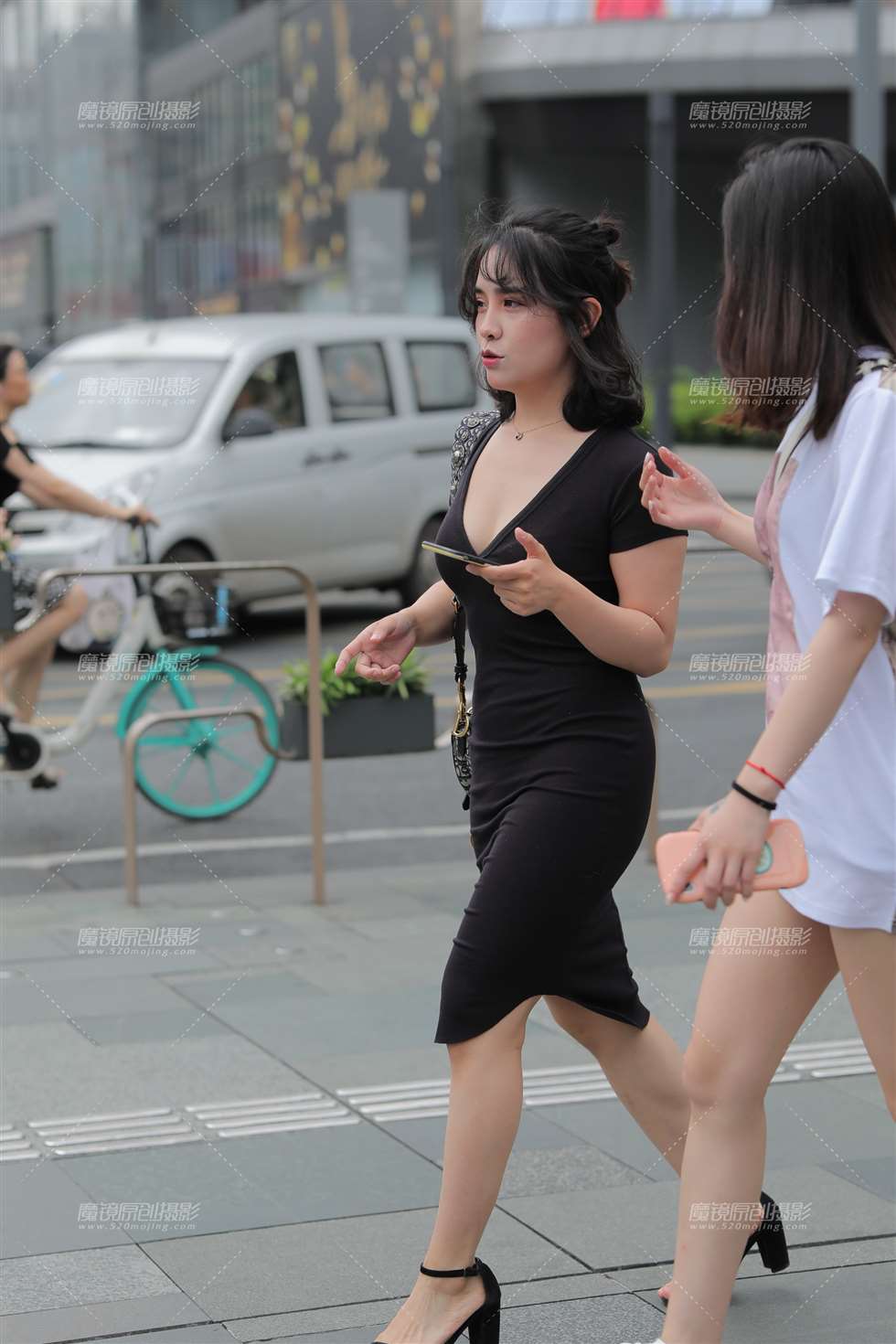 图片[1]-有点韵味-街拍流行馆