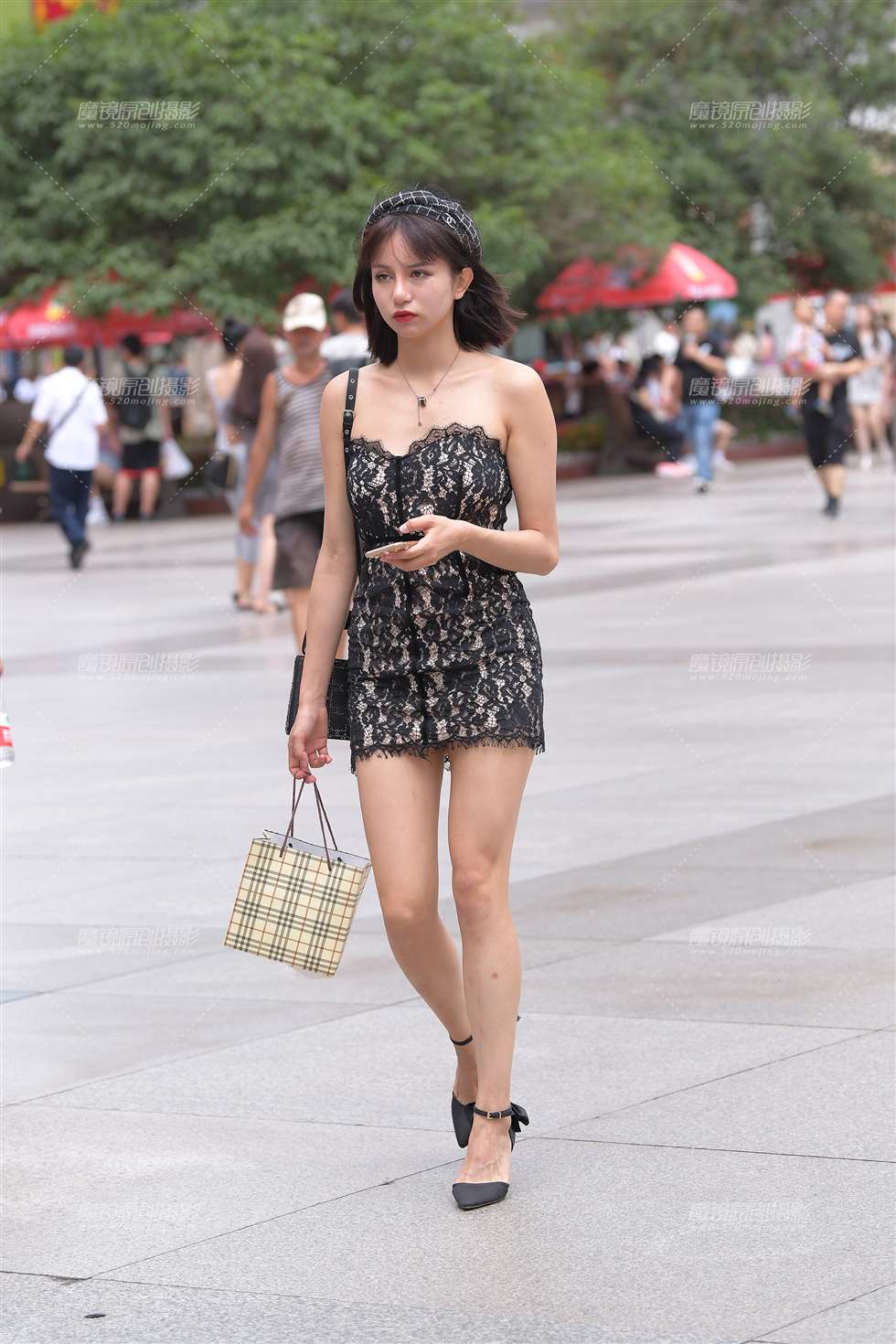 图片[5]-裹胸包臀裙小姐姐-街拍流行馆