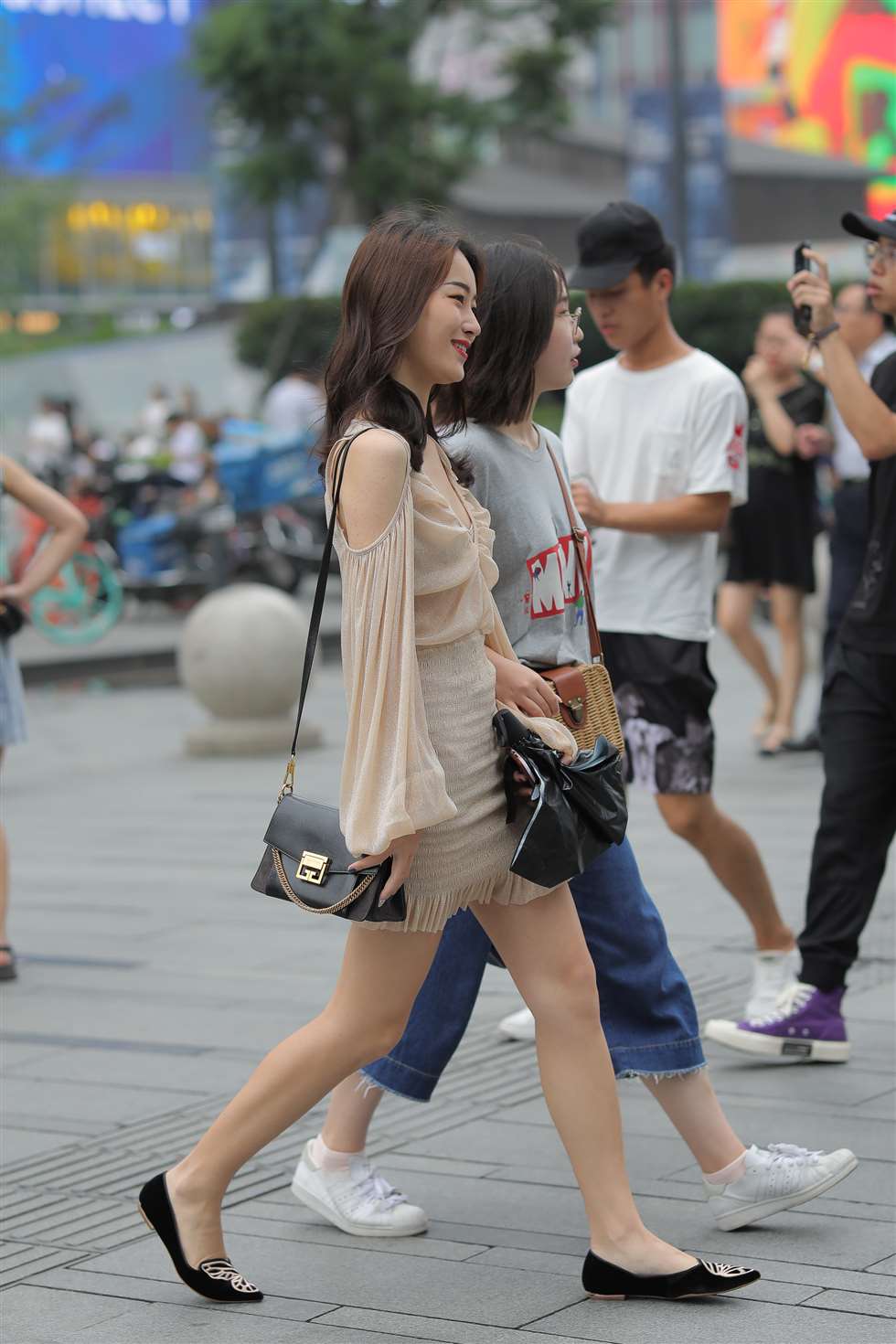 图片[4]-可爱的女孩-街拍流行馆