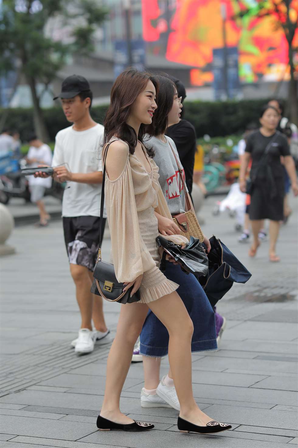 图片[5]-可爱的女孩-街拍流行馆