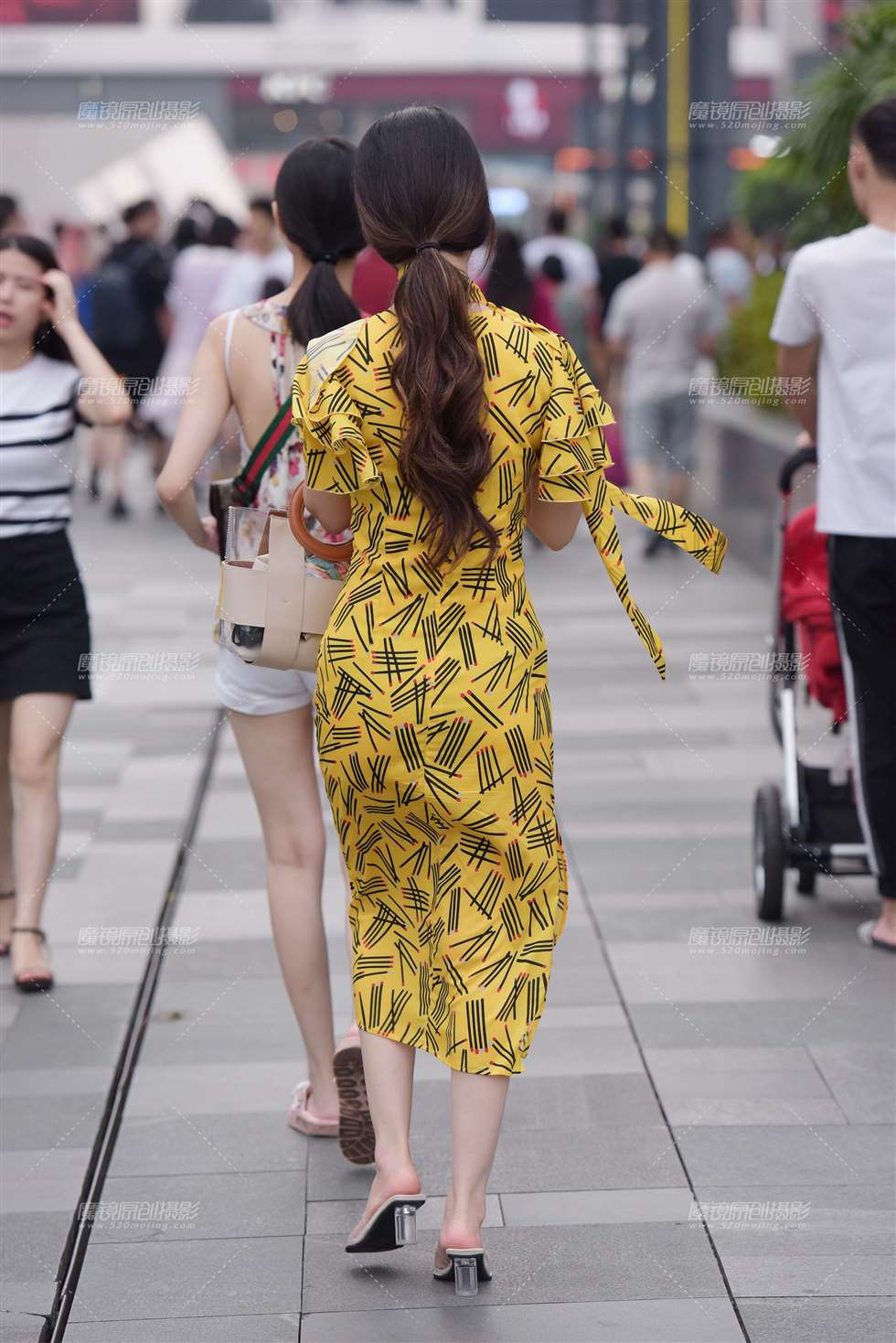图片[2]-气质-街拍流行馆