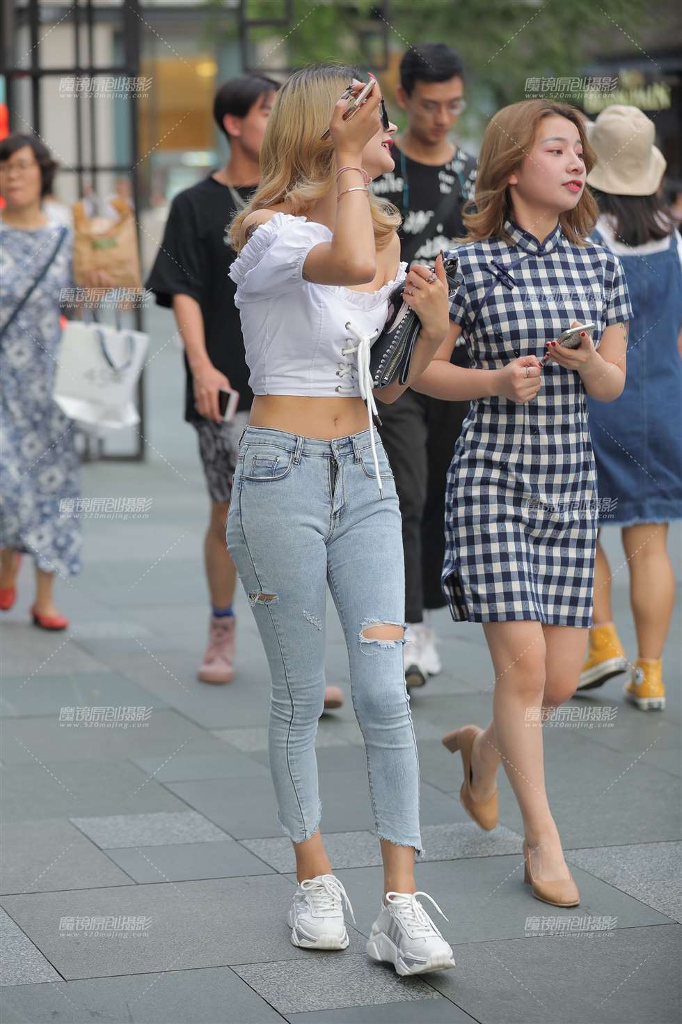 图片[1]-紧牛-街拍流行馆