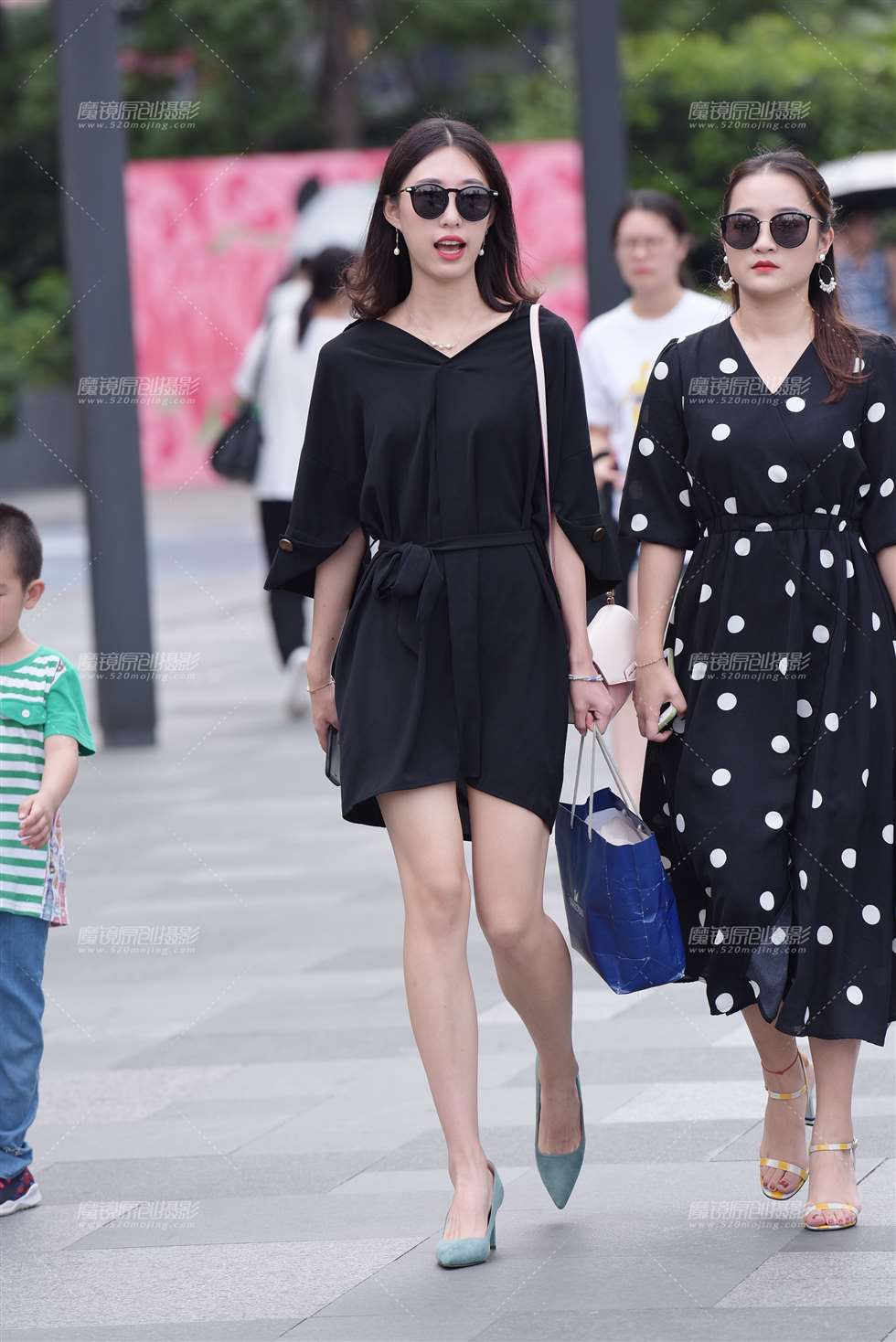 图片[1]-墨镜美女-街拍流行馆