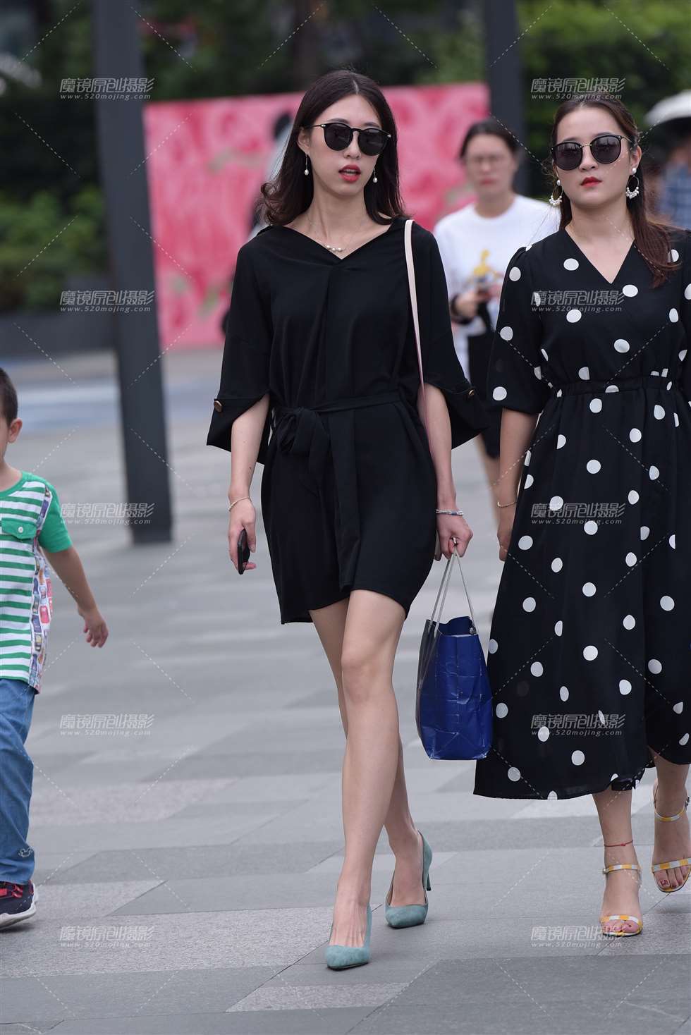 图片[5]-墨镜美女-街拍流行馆