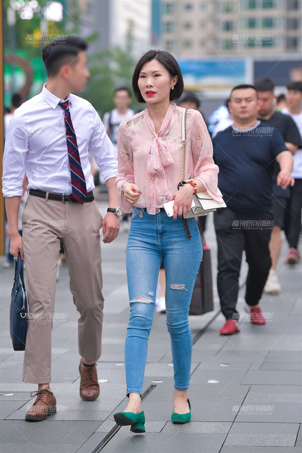 图片[4]-润臀紧牛**-街拍流行馆