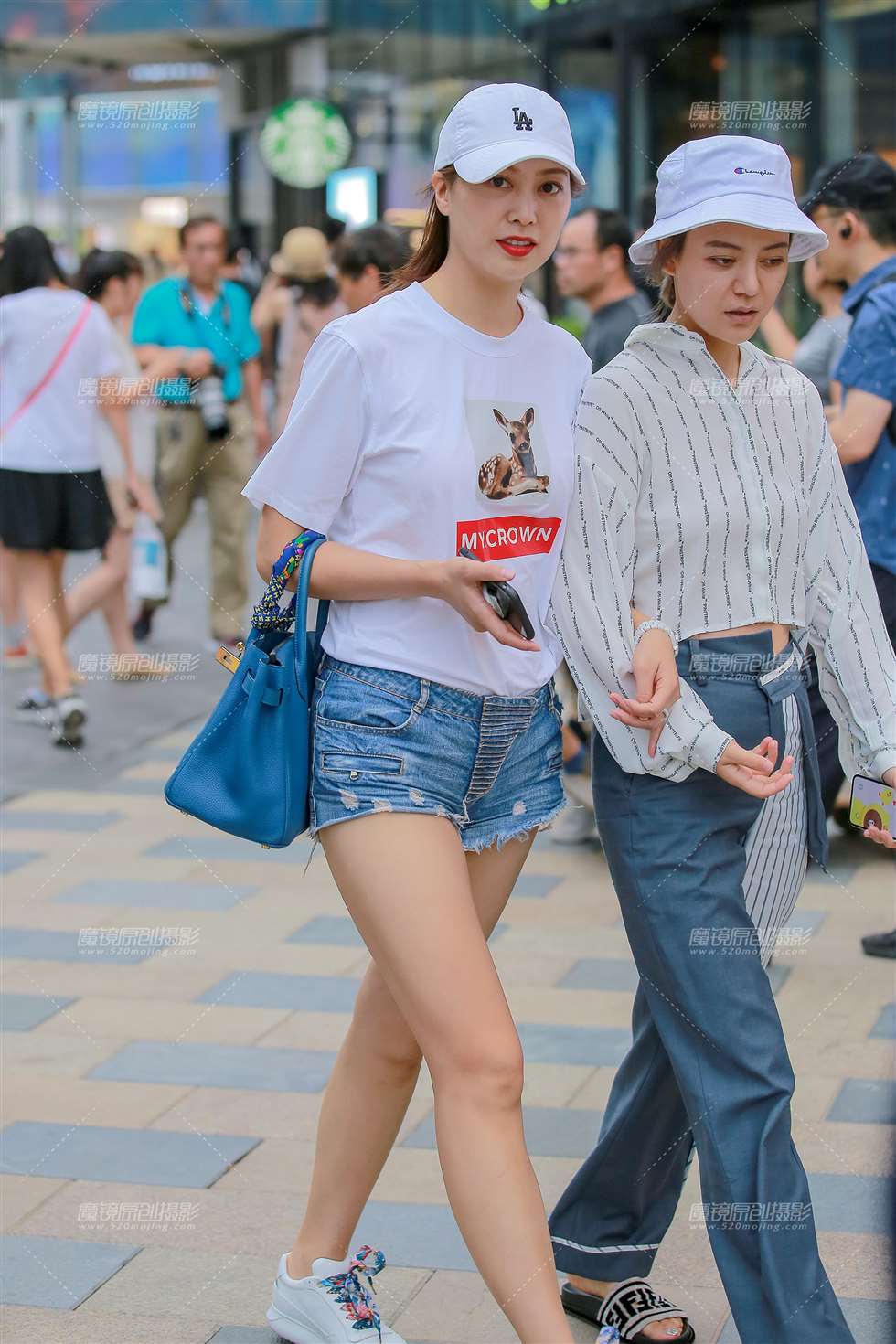 图片[1]-热裤-街拍流行馆