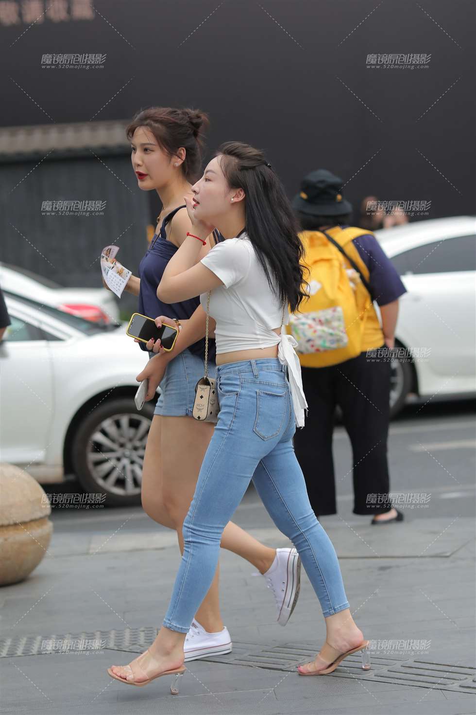 图片[4]-紧身牛仔-街拍流行馆