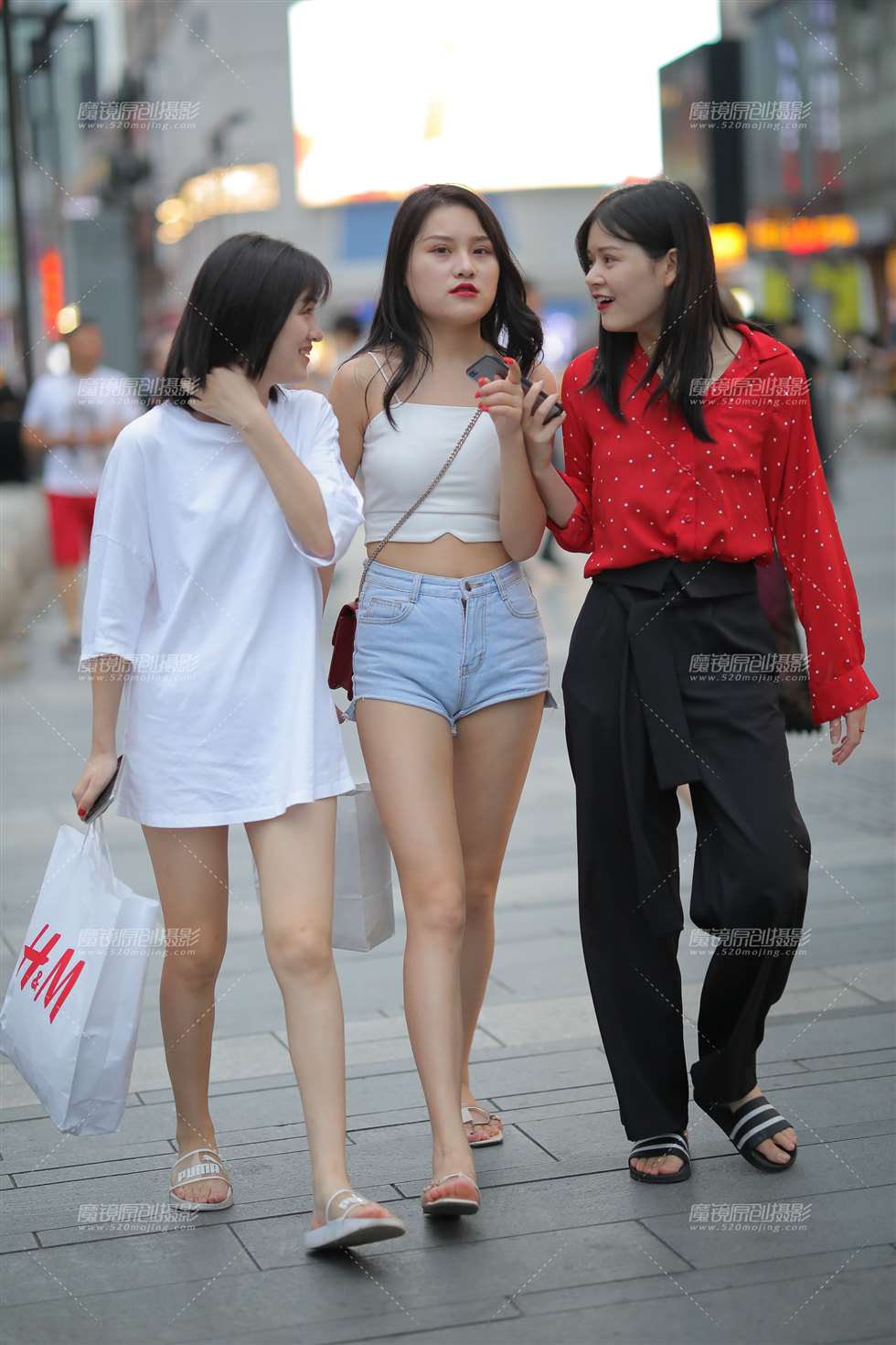 图片[4]-长腿热裤-街拍流行馆