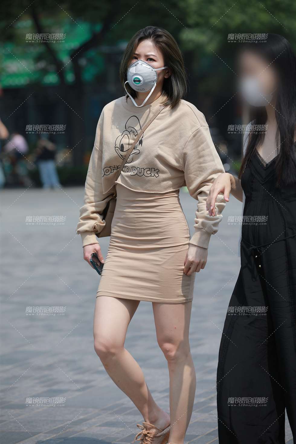 图片[1]-【玻璃赛帖】肉色包臀裙-街拍流行馆
