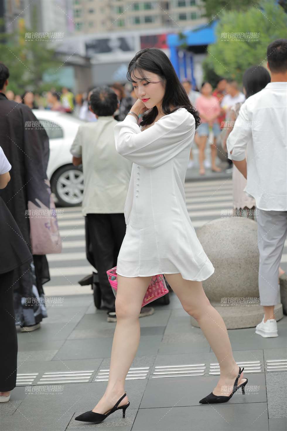 图片[1]-【凯恩赛贴】恬静女孩-街拍流行馆
