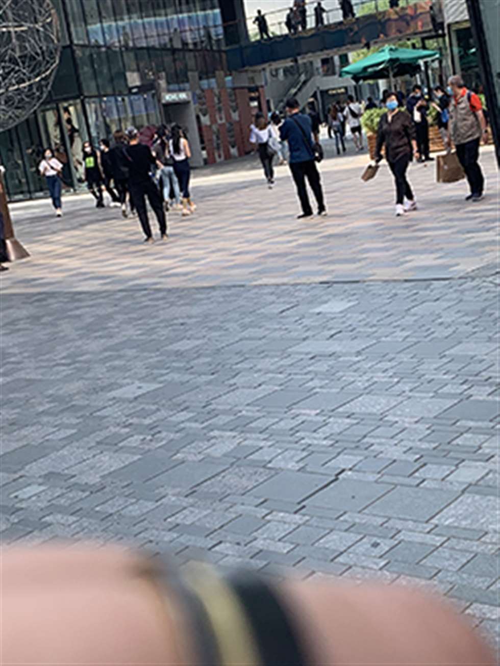 图片[3]-【红石赛帖】性感黑色紧身裤美女-街拍流行馆