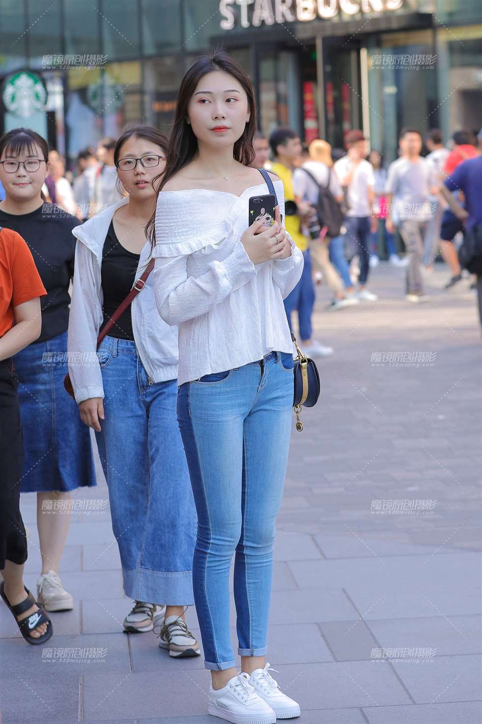 图片[1]-特色紧牛-街拍流行馆
