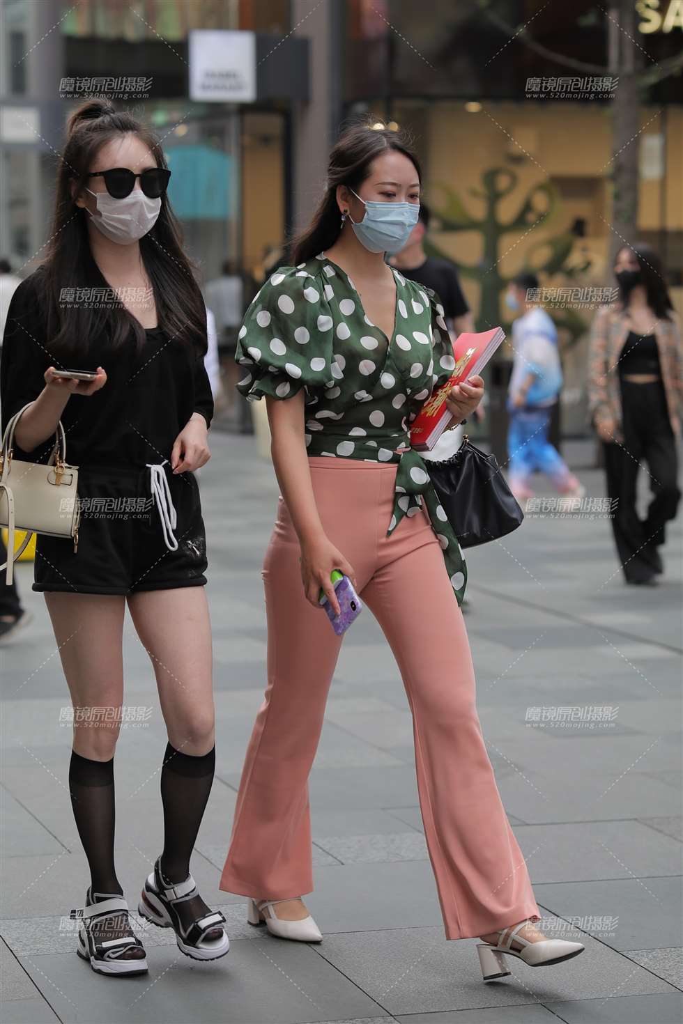 图片[1]-【凯恩赛贴】职场女性-街拍流行馆