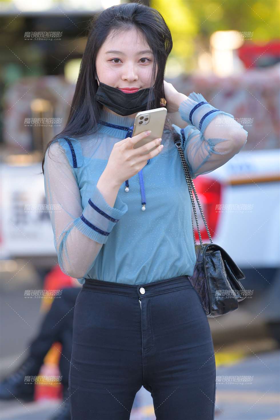图片[1]-【红石赛帖】黑色紧牛美女-街拍流行馆