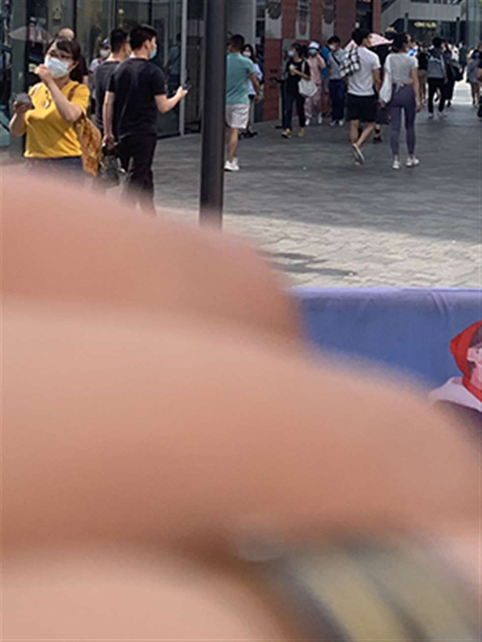 图片[3]-【红石赛贴】蓝色瑜伽裤美女-街拍流行馆