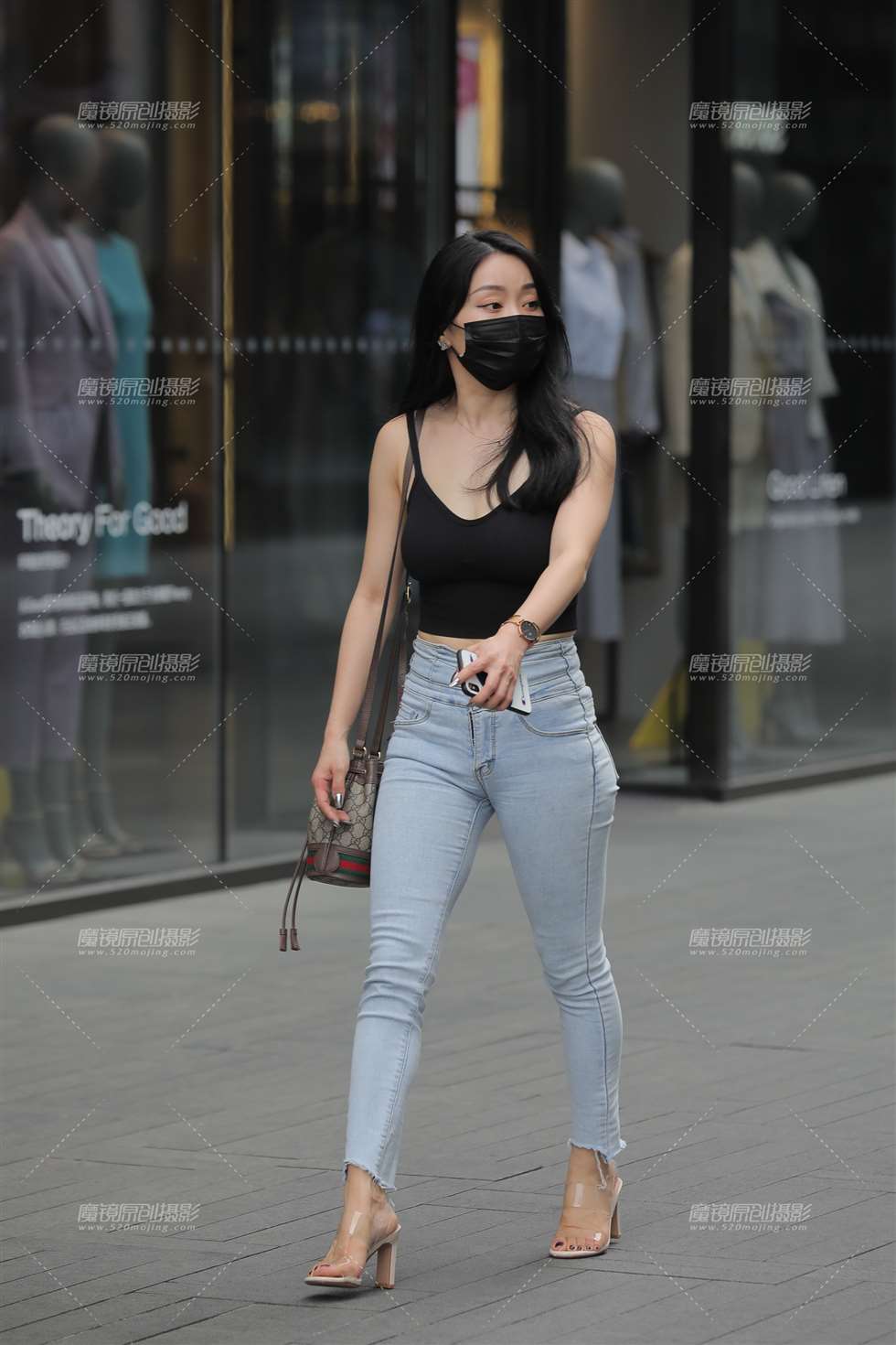 图片[1]-【凯恩赛帖】紧牛-街拍流行馆