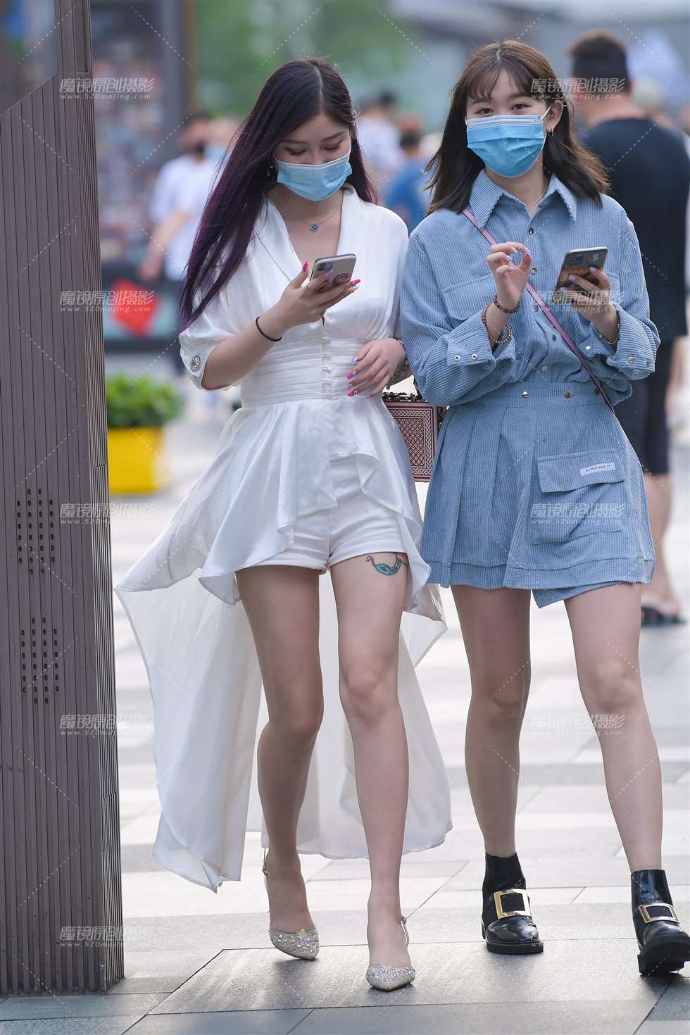 图片[1]-美腿高跟小姐姐-街拍流行馆