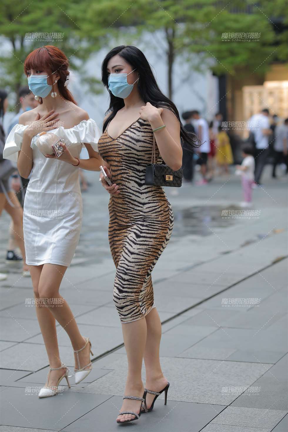 图片[1]-【凯恩塞贴】这样的微胖旺夫身材 是我的最爱-街拍流行馆