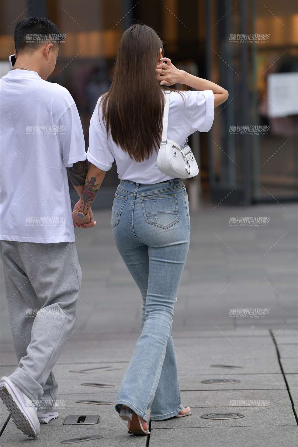 图片[4]-【视觉冲击赛贴】饱满de紧牛女友-街拍流行馆