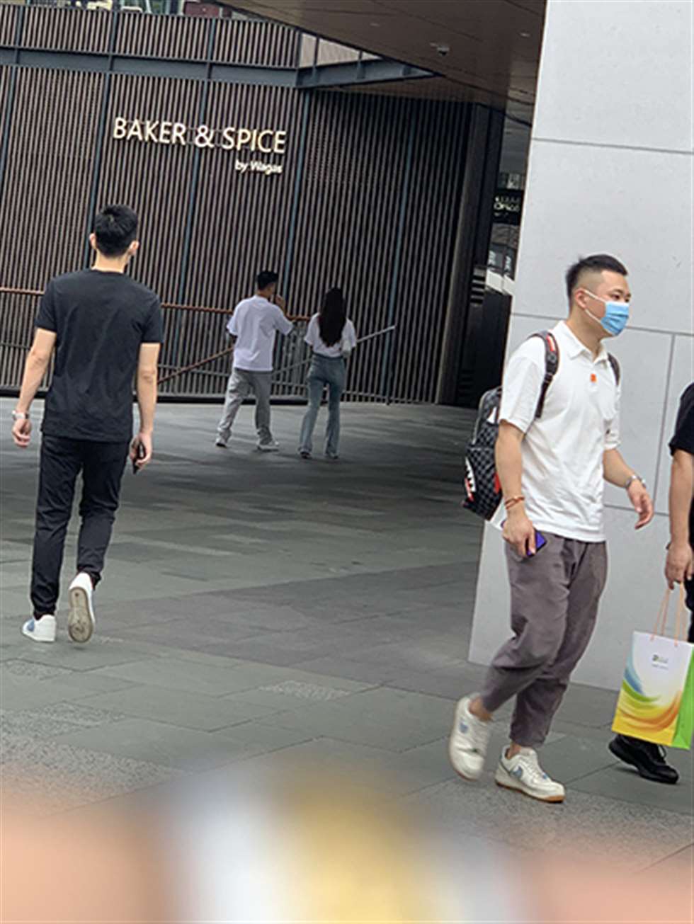 图片[3]-【视觉冲击赛贴】饱满de紧牛女友-街拍流行馆