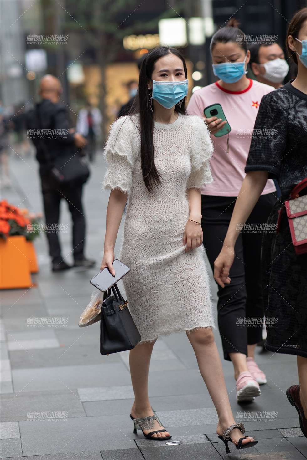 图片[1]-【凯恩赛贴】性感长裙-街拍流行馆