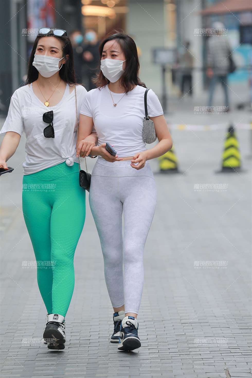 图片[1]-【玻璃赛帖】双瑜伽裤-街拍流行馆