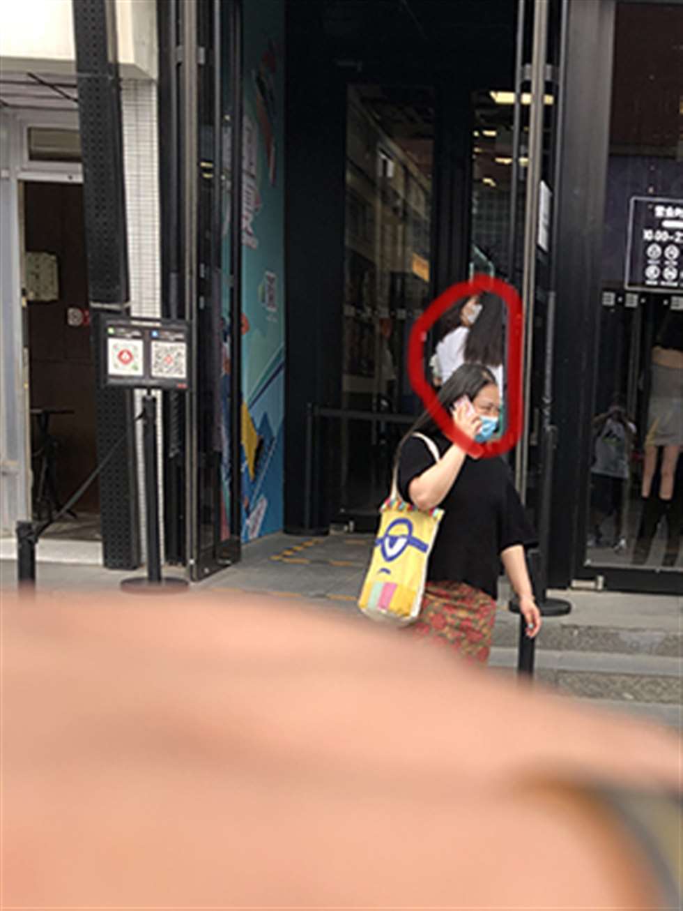 图片[3]-【红石赛贴】瑜伽裤美女-街拍流行馆