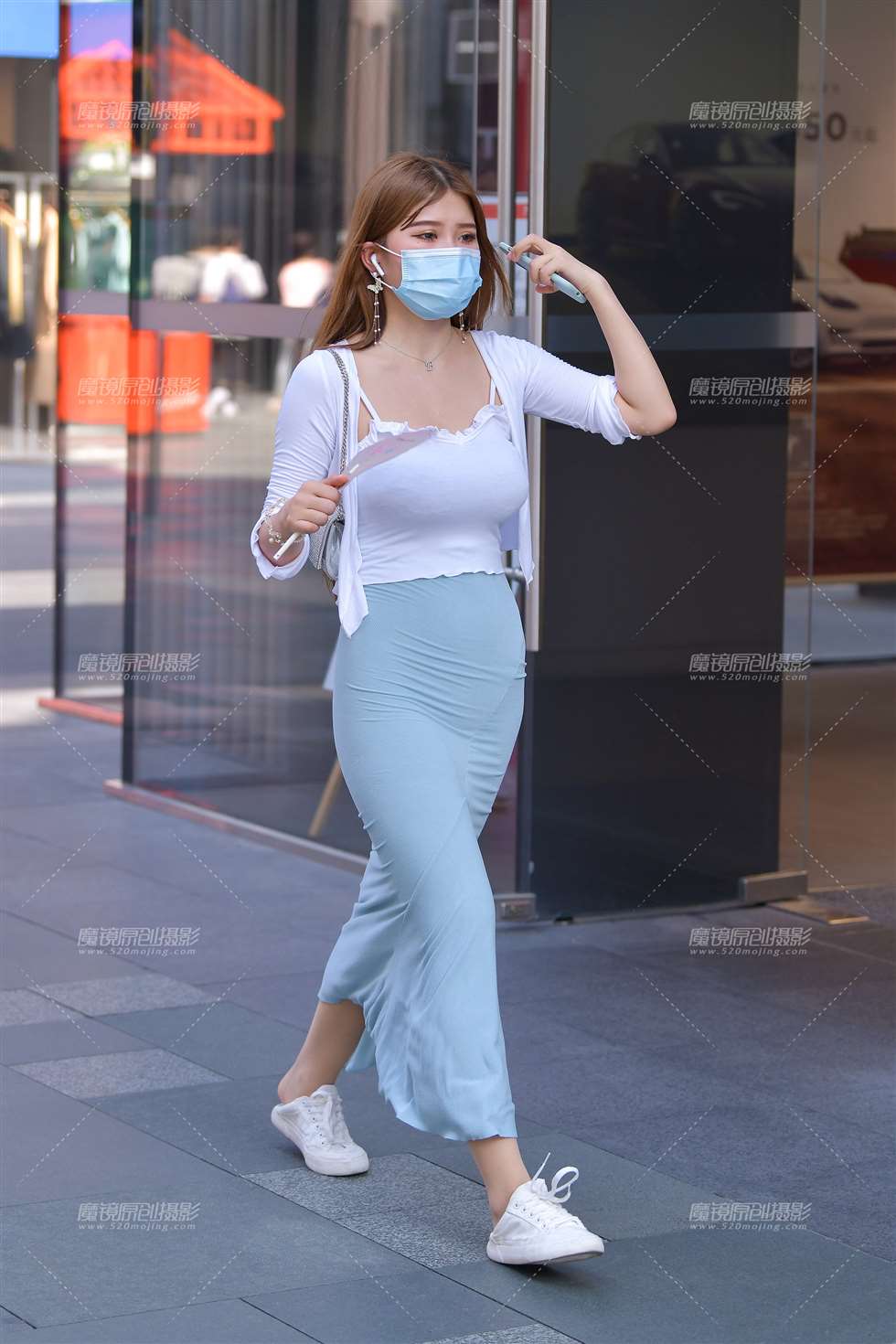 图片[1]-【视觉冲击赛贴】这包臀裙，令我很迷惑~-街拍流行馆