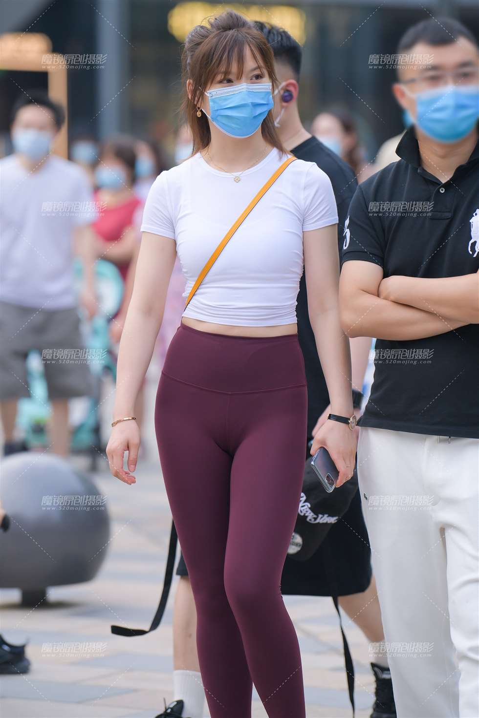 图片[1]-【红石赛帖】性感瑜伽裤气质美女-街拍流行馆