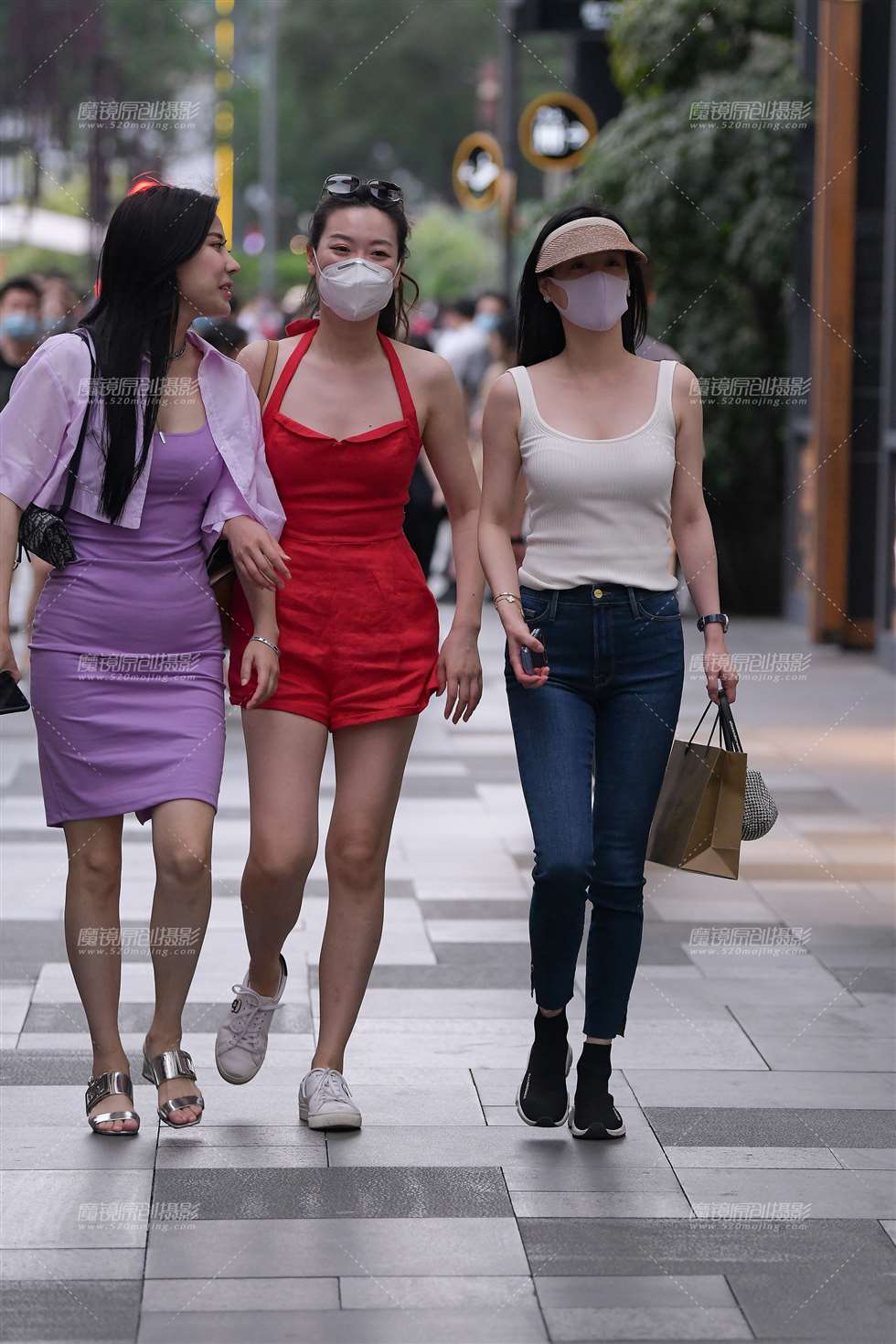 图片[1]-【视觉冲击赛贴】暴风雨前的紧牛-街拍流行馆