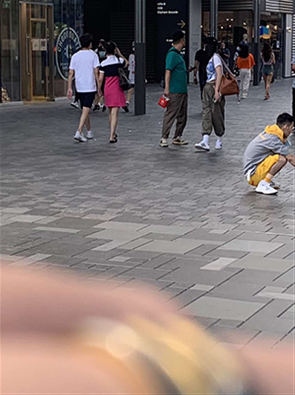 图片[3]-【红石赛帖】性感热裤美女-街拍流行馆