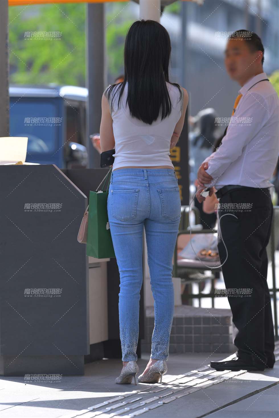 图片[3]-妳在等待着谁~-街拍流行馆
