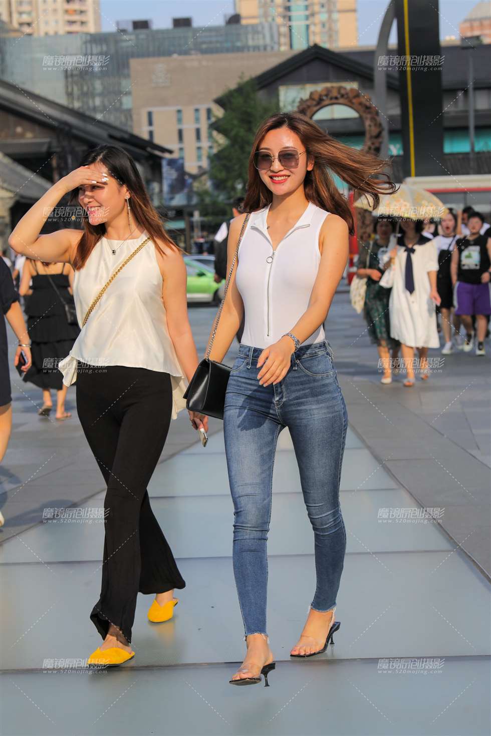 图片[5]-【补档】紧牛美眉 婀娜多姿-街拍流行馆
