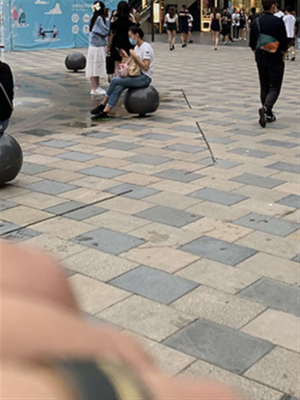 图片[3]-【红石赛贴】性感短裙美女-街拍流行馆