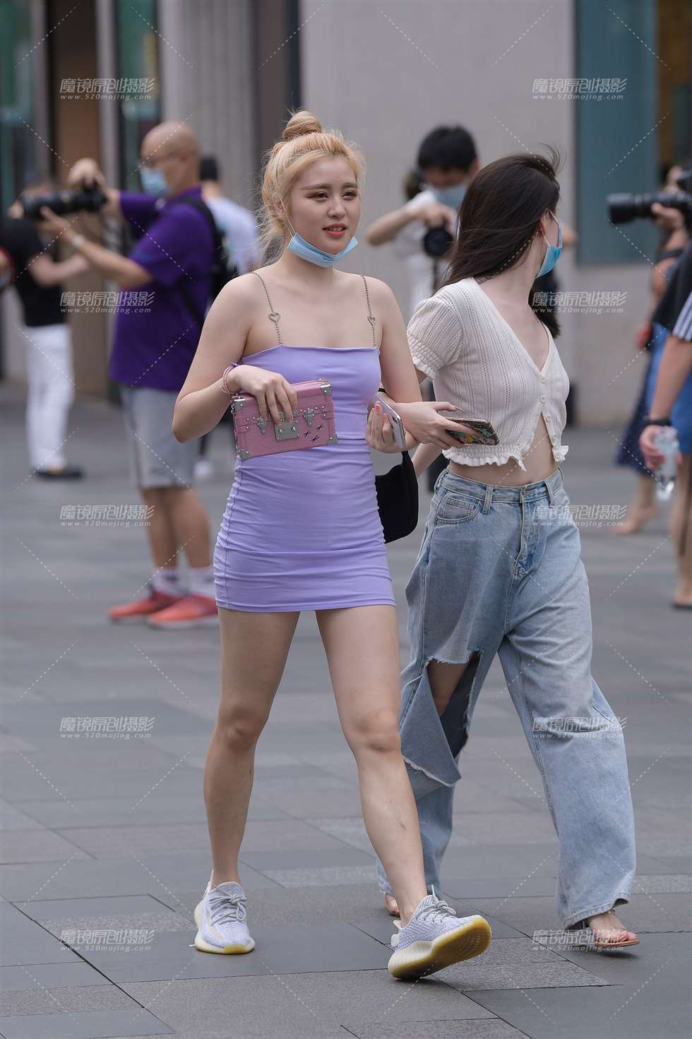 图片[1]-吊带裙-街拍流行馆