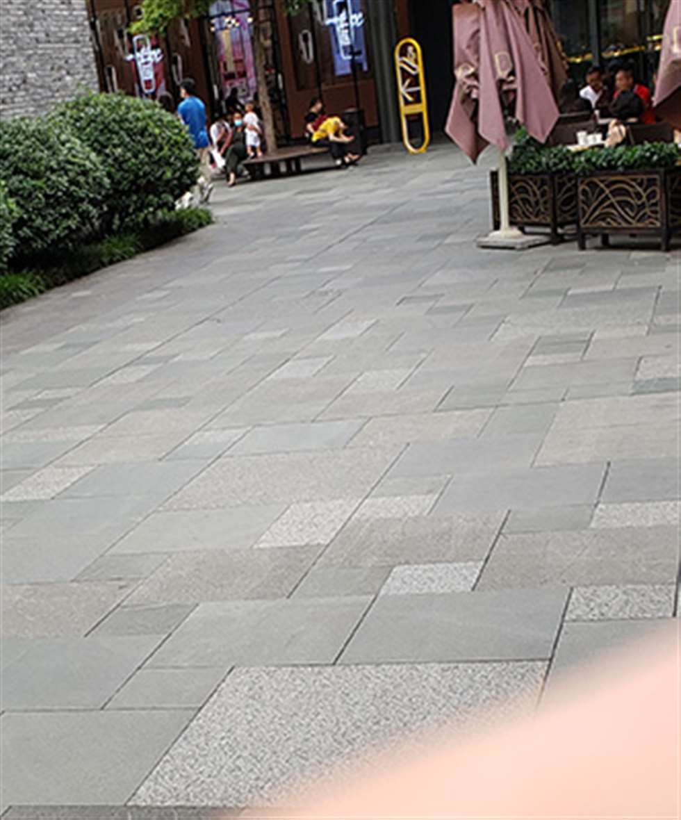 图片[3]-【凯恩赛贴】短裙女友-街拍流行馆