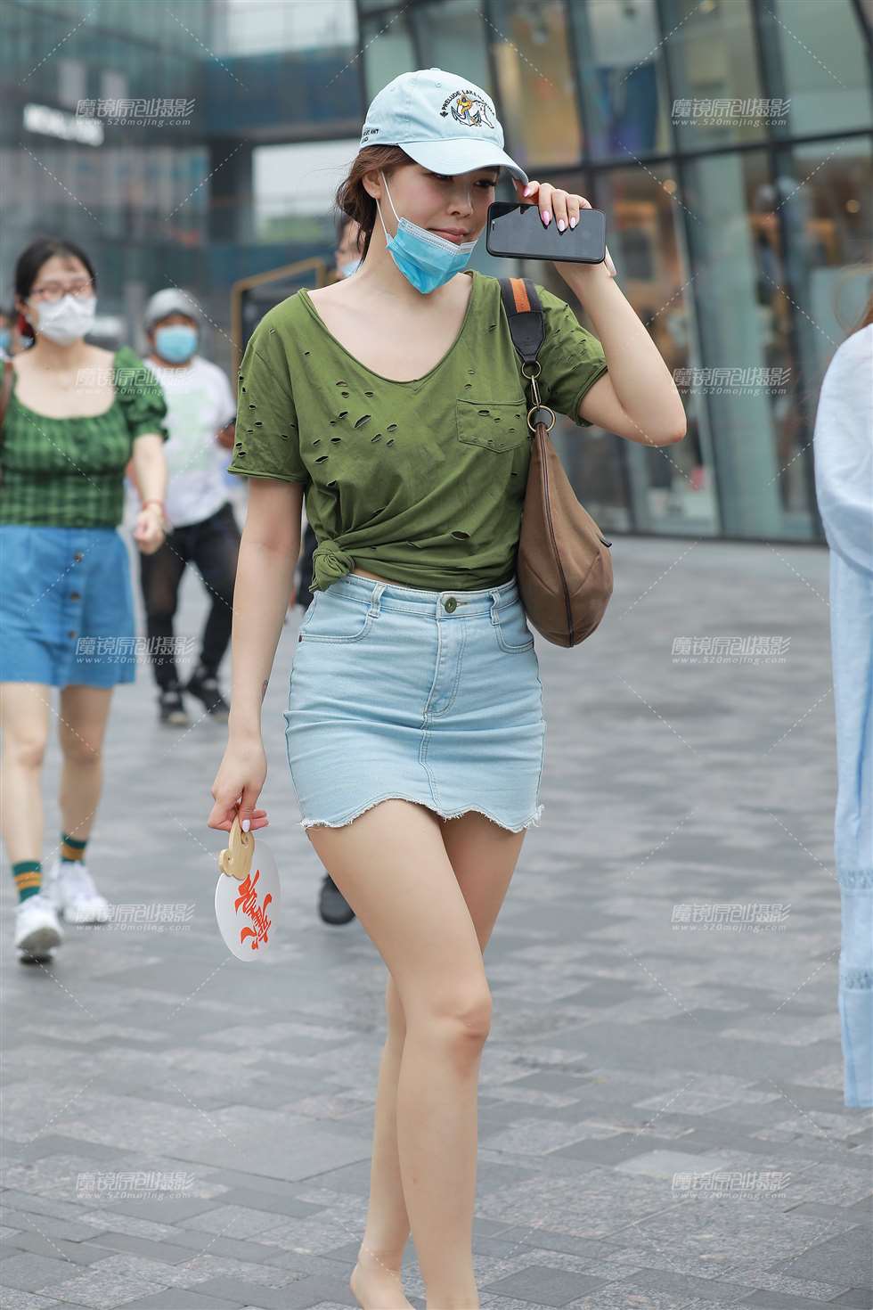 图片[1]-【玻璃街拍】性感的一步裙美女-街拍流行馆