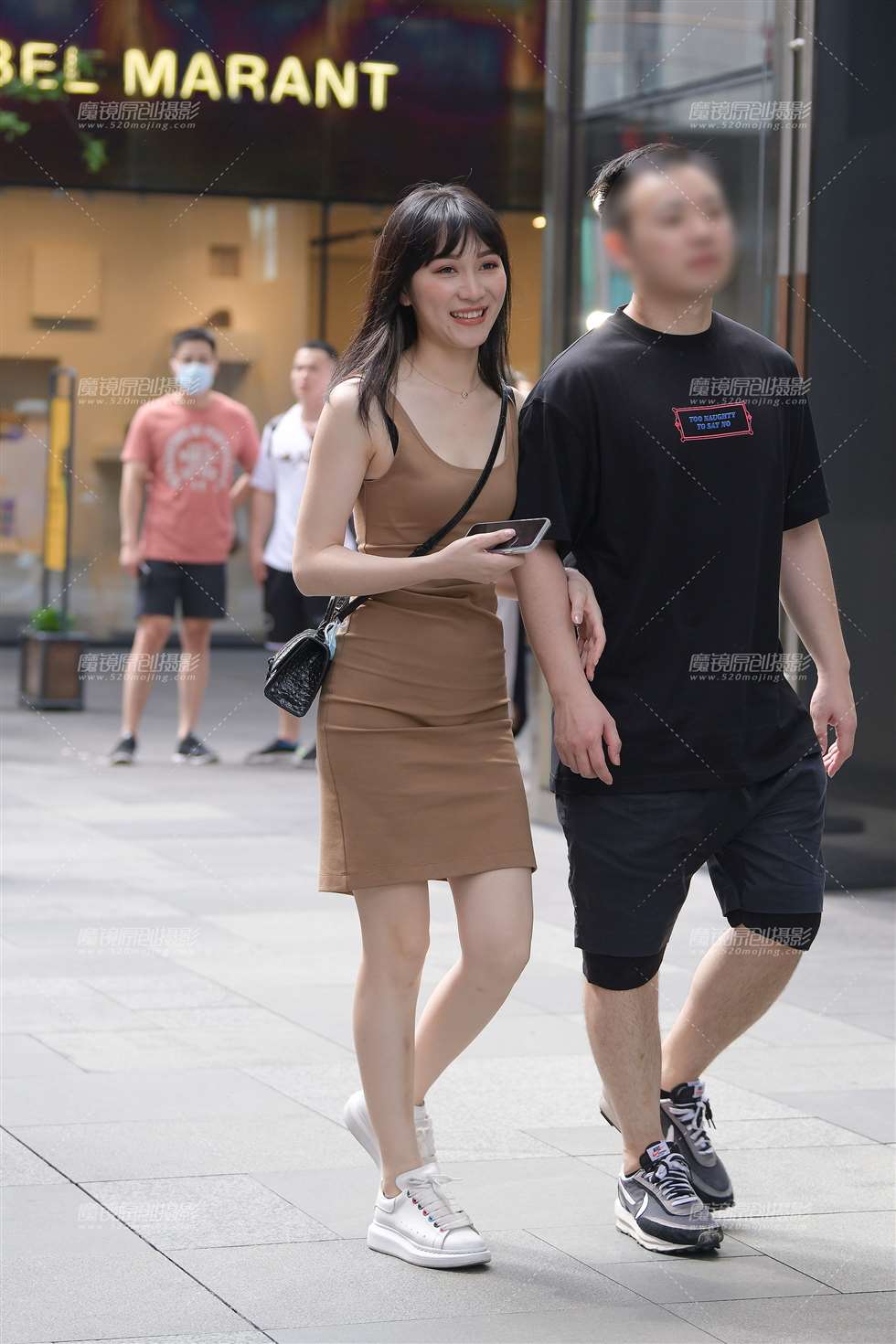 图片[1]-包臀裙女友~-街拍流行馆