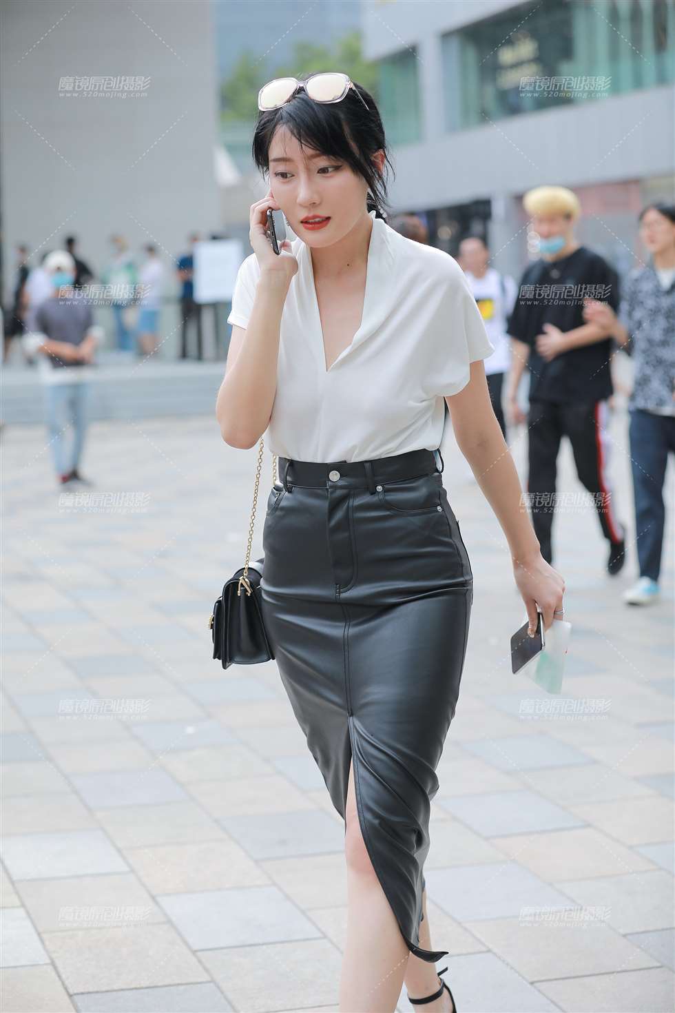 图片[4]-【玻璃街拍】成熟女人的美-街拍流行馆