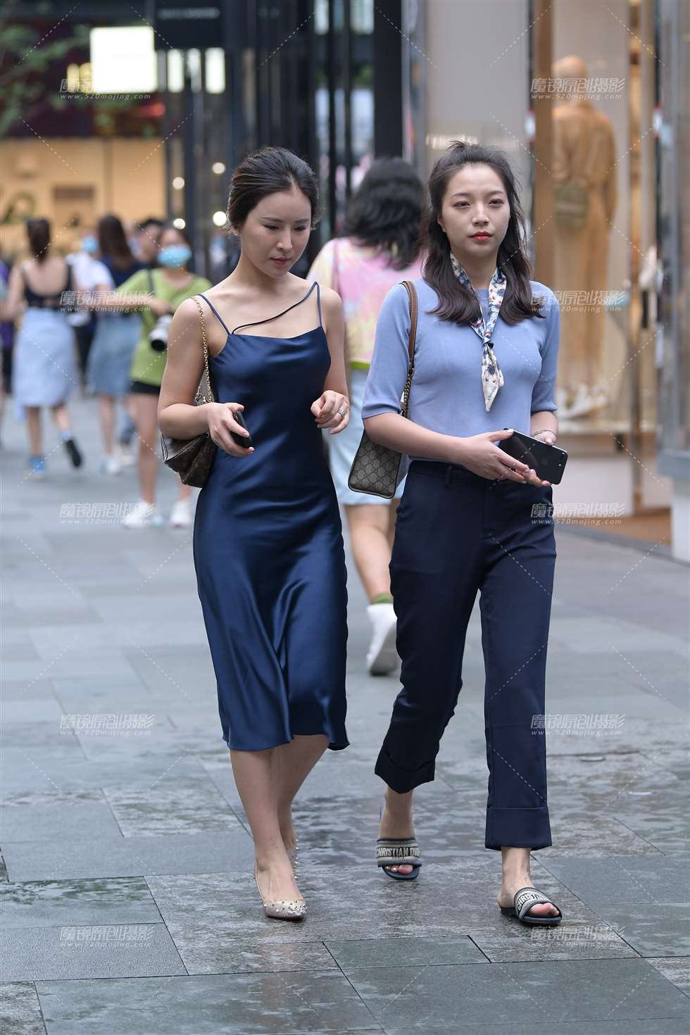 图片[1]-风情的小姐姐-街拍流行馆