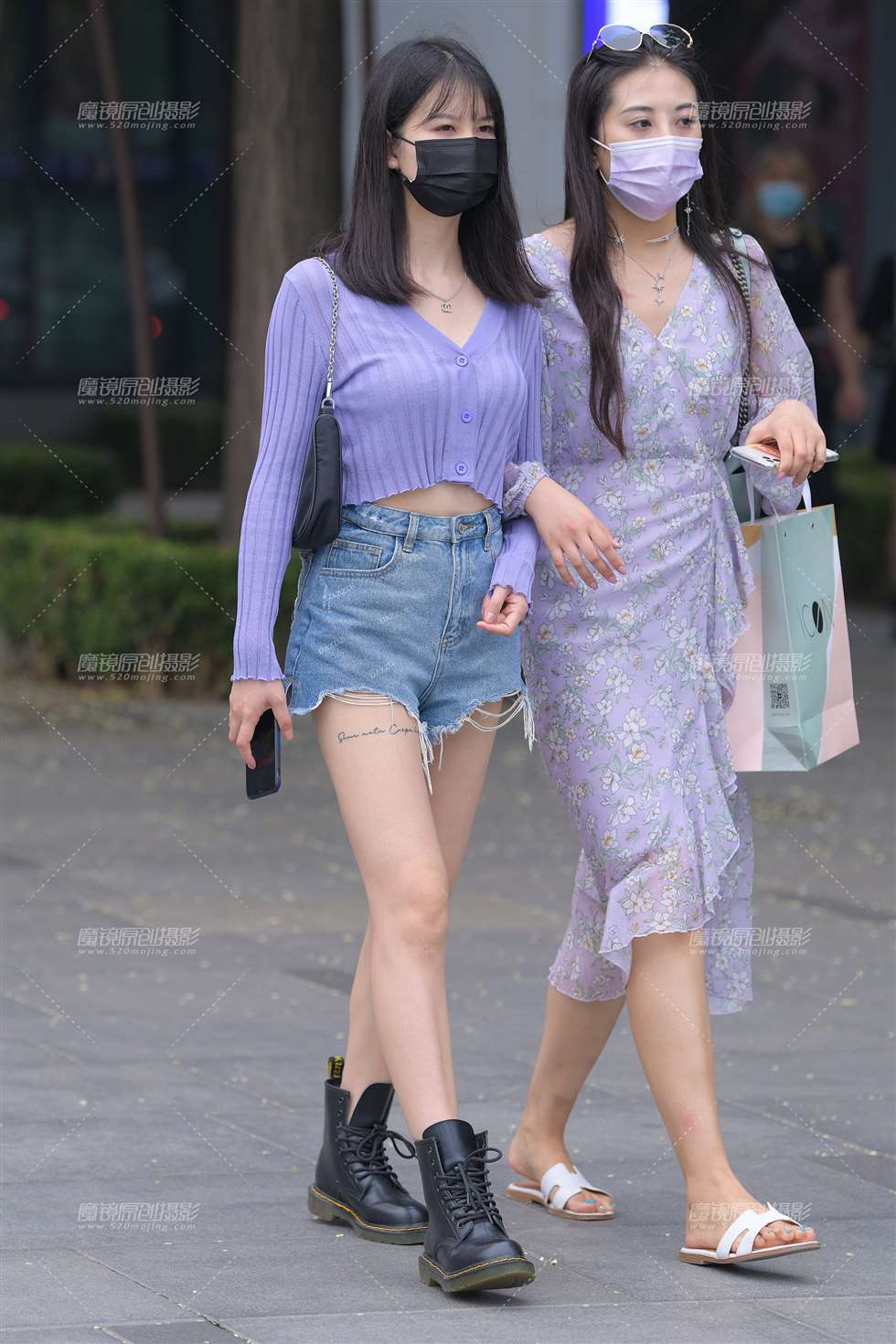 图片[1]-【红石赛帖】热裤美女-街拍流行馆
