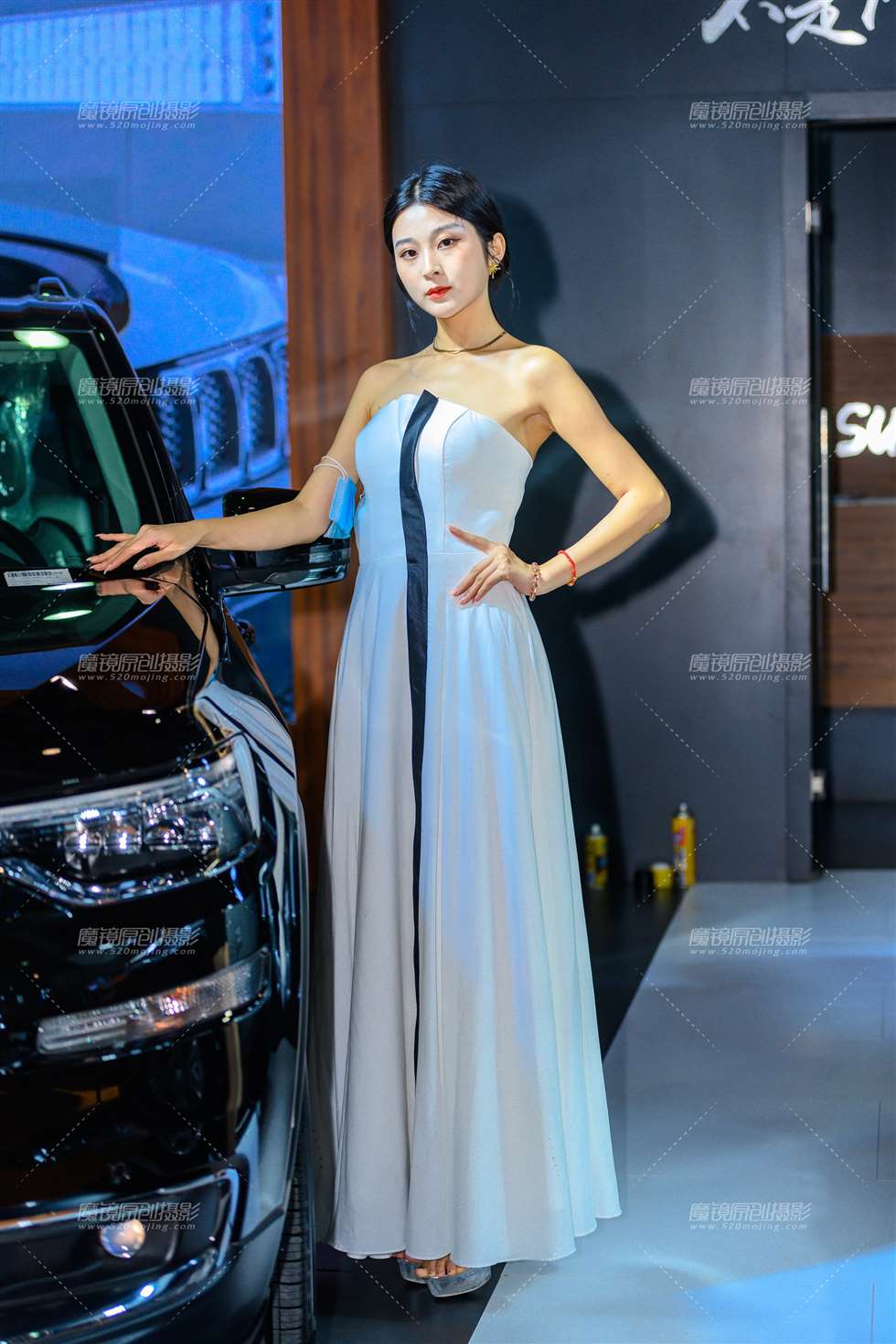 图片[1]-【御风赛贴】2020广州新能源车展之小乔-街拍流行馆