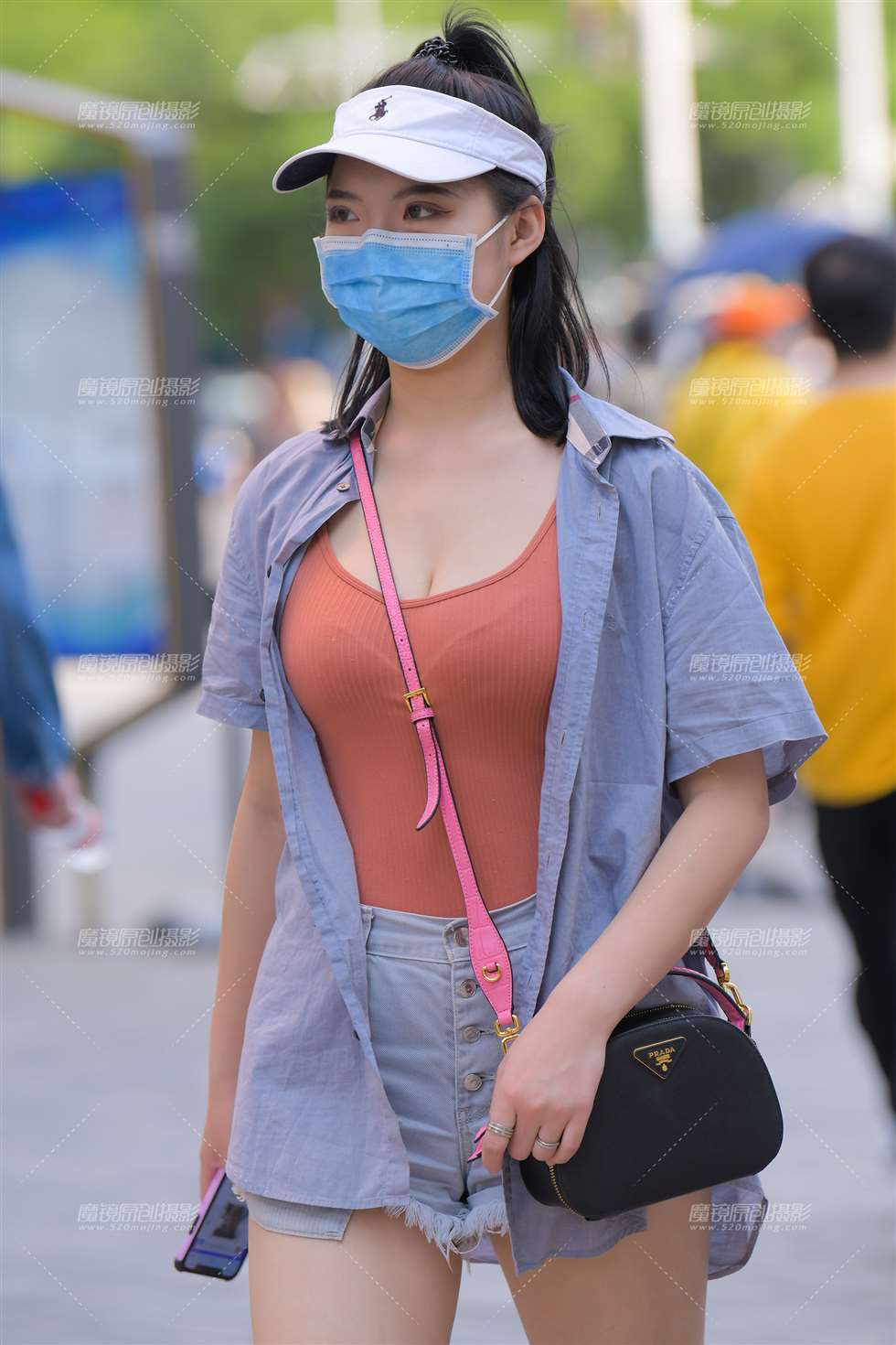图片[1]-【红石赛帖】性感牛仔热裤美女-街拍流行馆