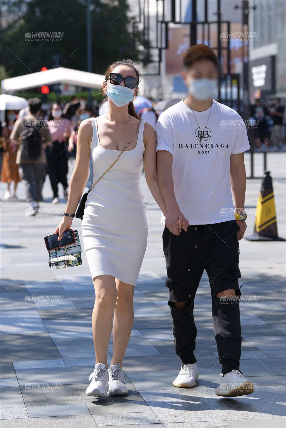 图片[1]-丰满的美女-街拍流行馆