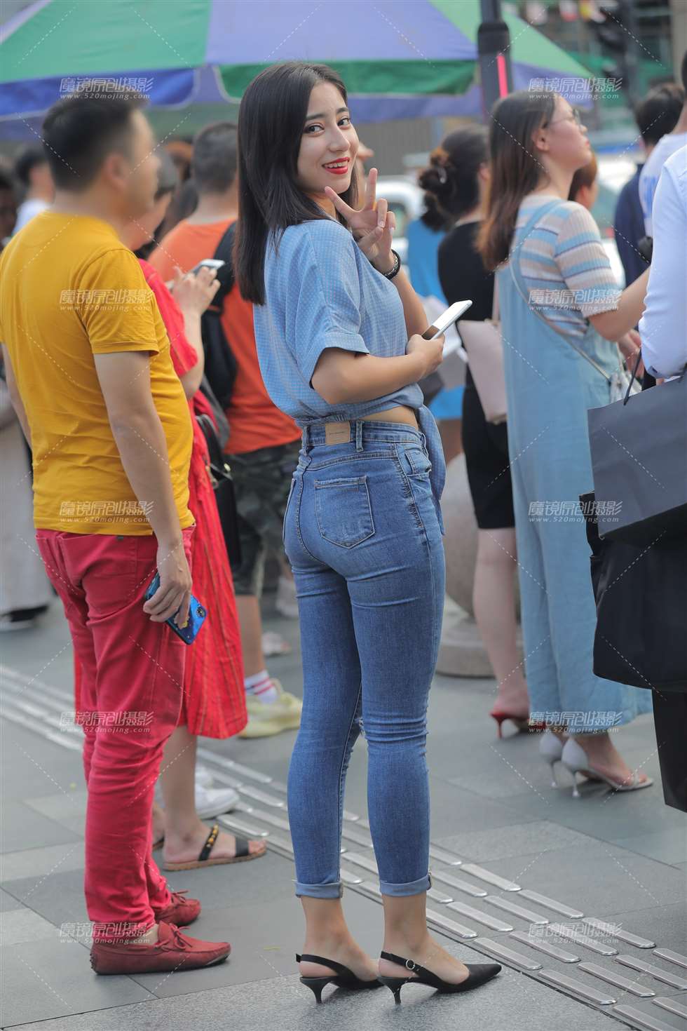 图片[1]-完美紧牛-街拍流行馆