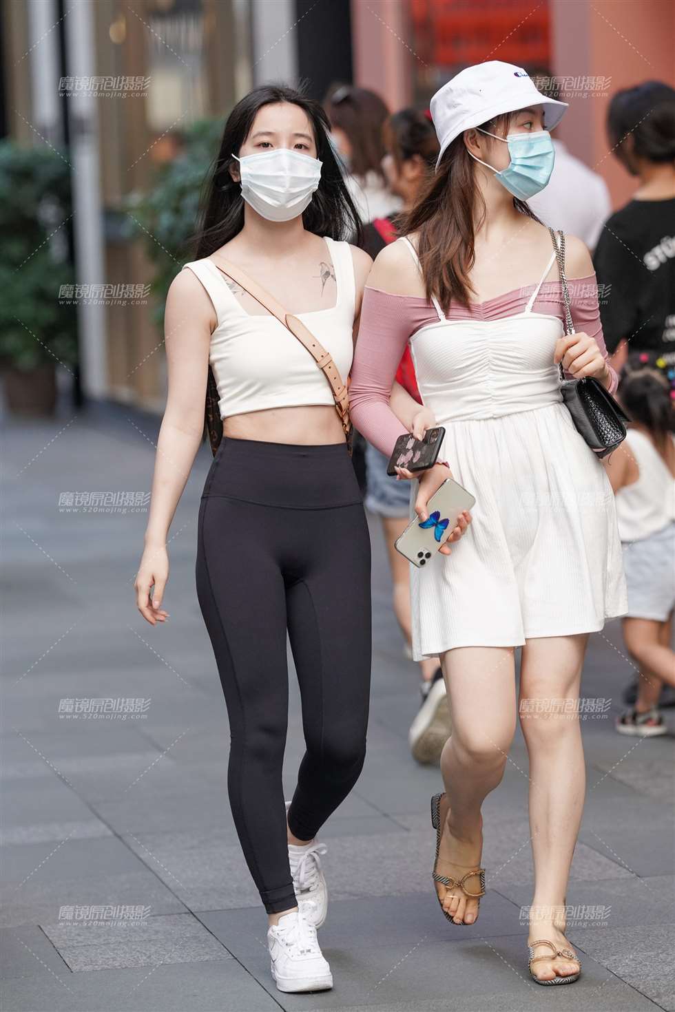 图片[1]-运动裤小妹-街拍流行馆