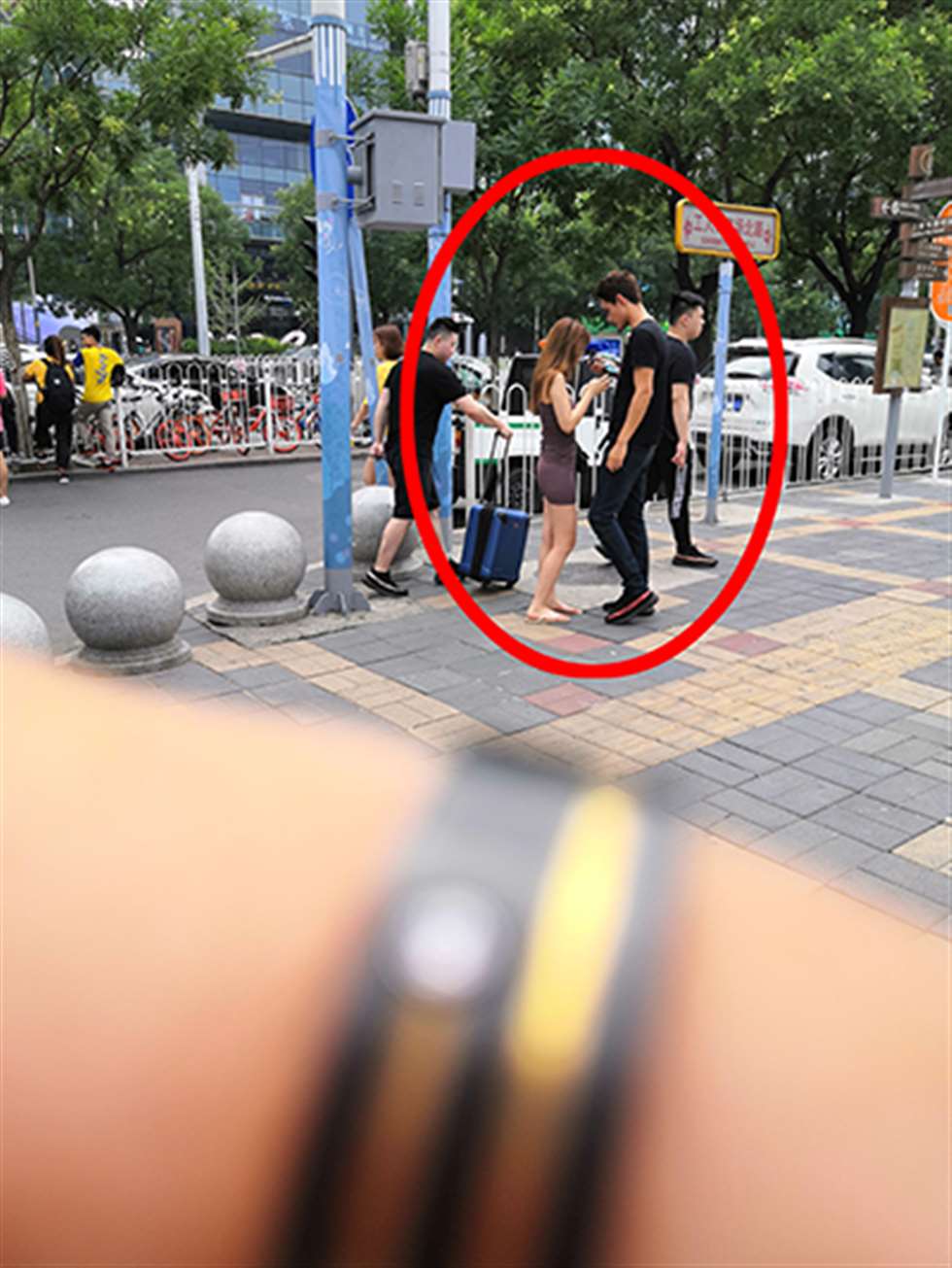 图片[3]-【赛德克赛帖】超短包臀裙美女-街拍流行馆