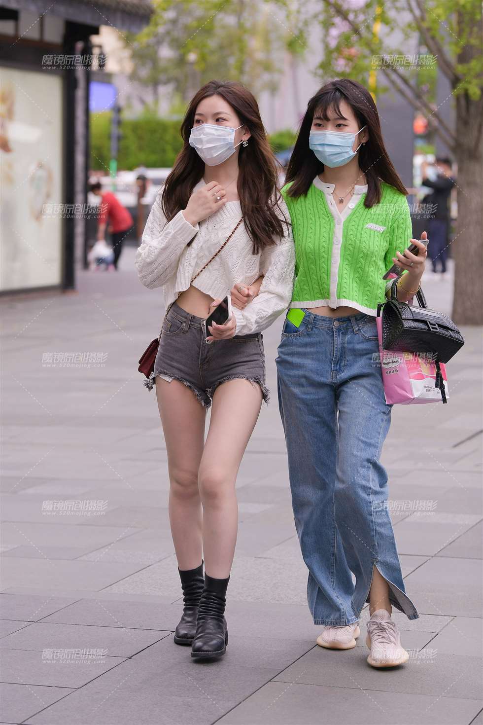 图片[5]-清秀的热裤美眉-街拍流行馆