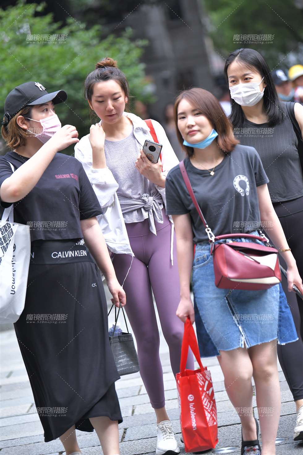 图片[5]-【咔喳赛帖】一起购物-街拍流行馆