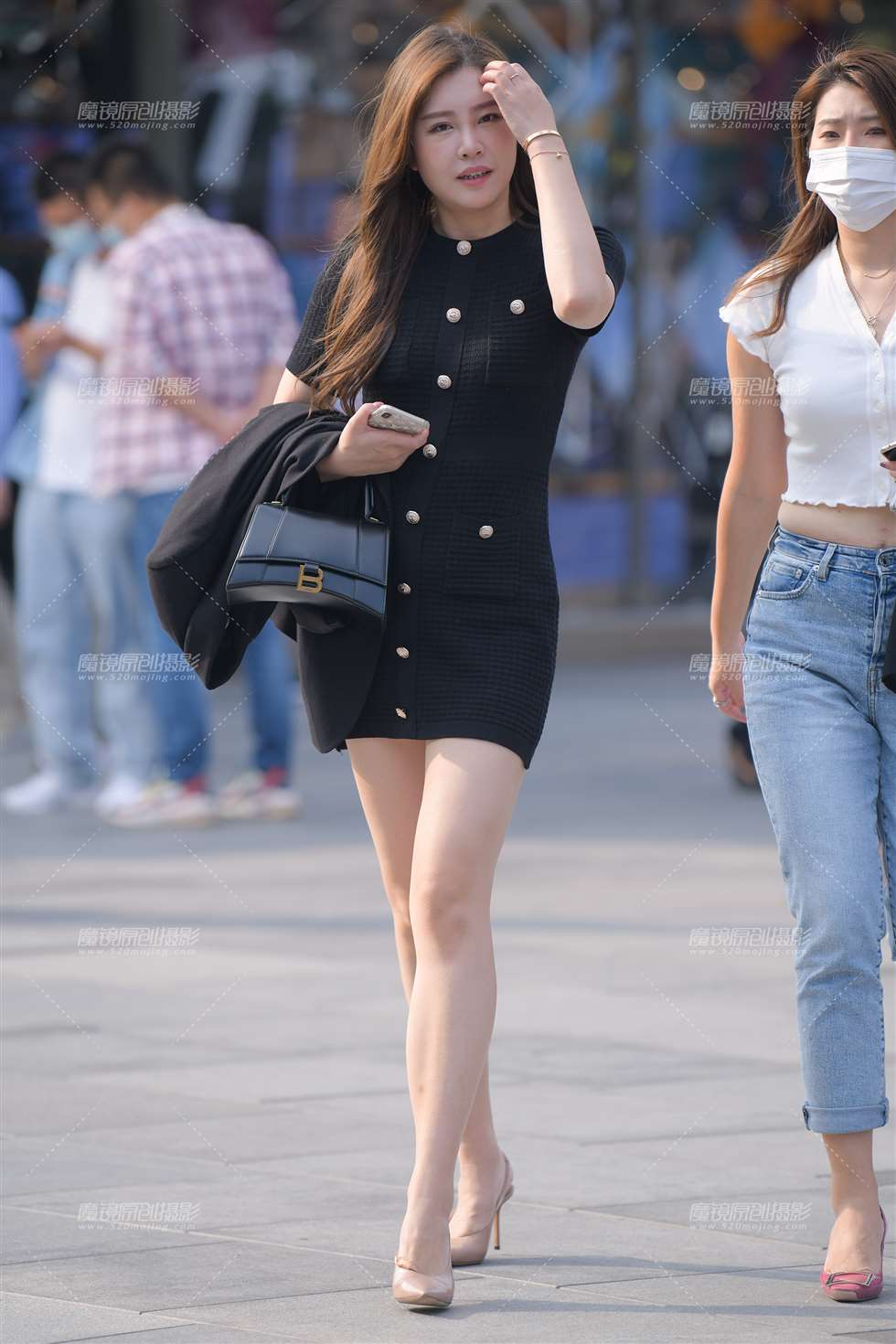 图片[1]-【红石赛帖】长腿美女-街拍流行馆